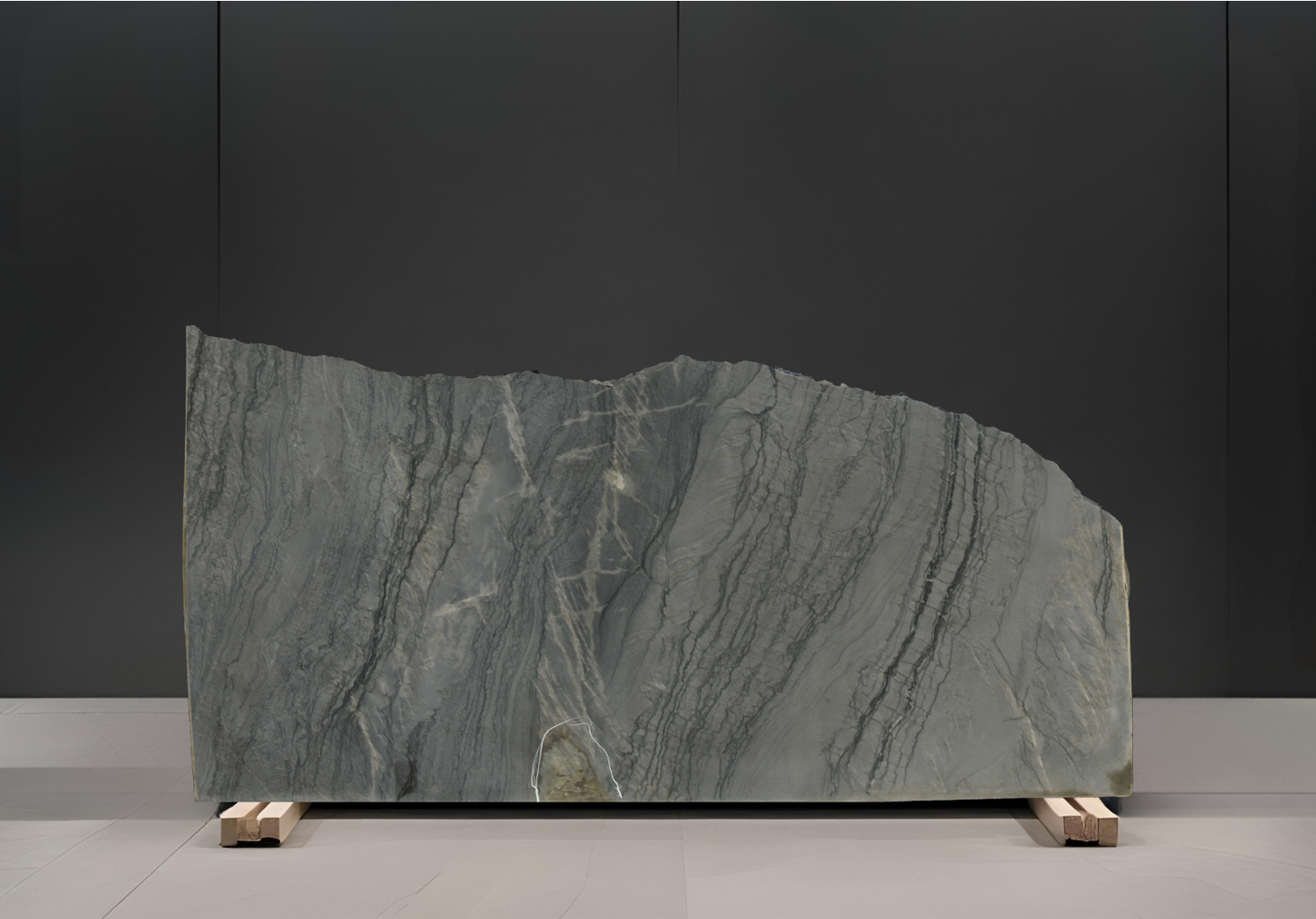 PLATINUM BLUE REMNANT - QUARTZITE/ POLISHED/ 3CM