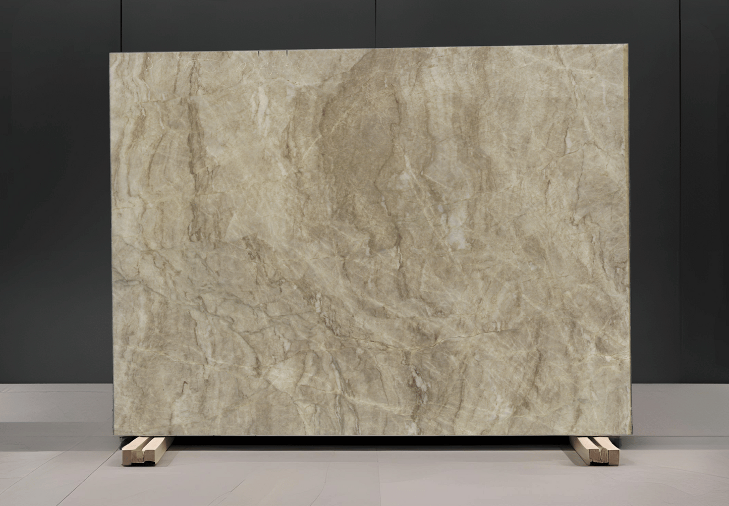 TAJ MAHAL REMNANT - QUARTZITE / POLISHED/3CM