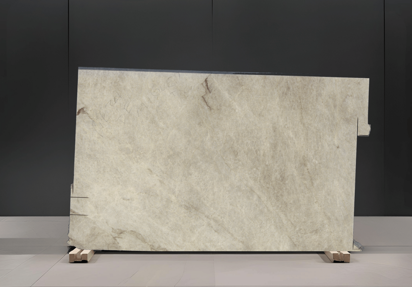TAJ MAHAL REMNANT - QUARTZITE / LEATHERED/3CM
