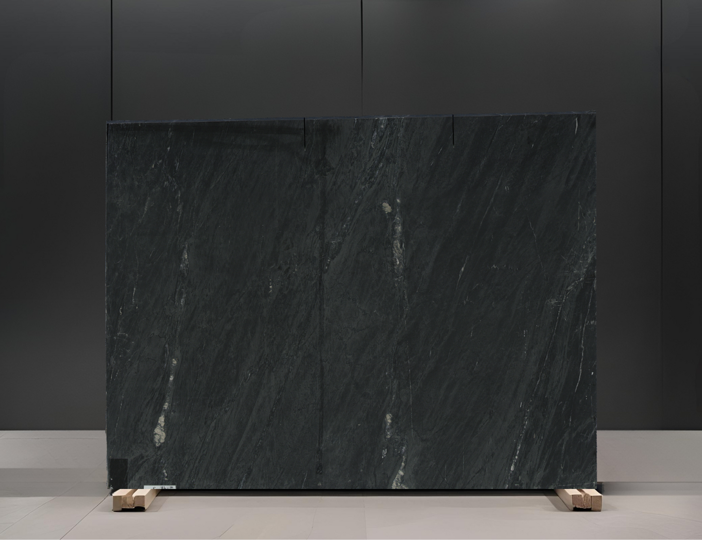 BLACK SOAPSTONE REMNANT -SOAPSTONE/HONED/ 3CM