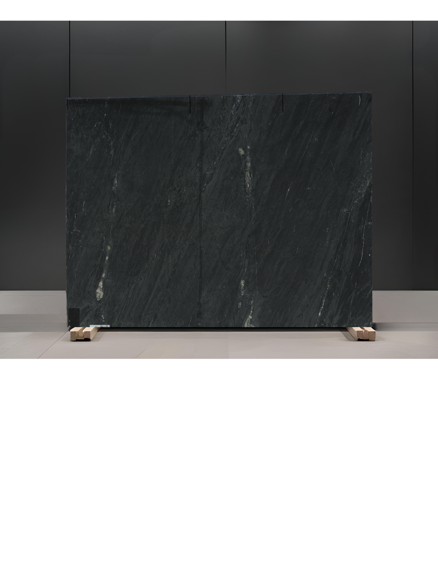 BLACK SOAPSTONE REMNANT -SOAPSTONE/HONED/ 3CM