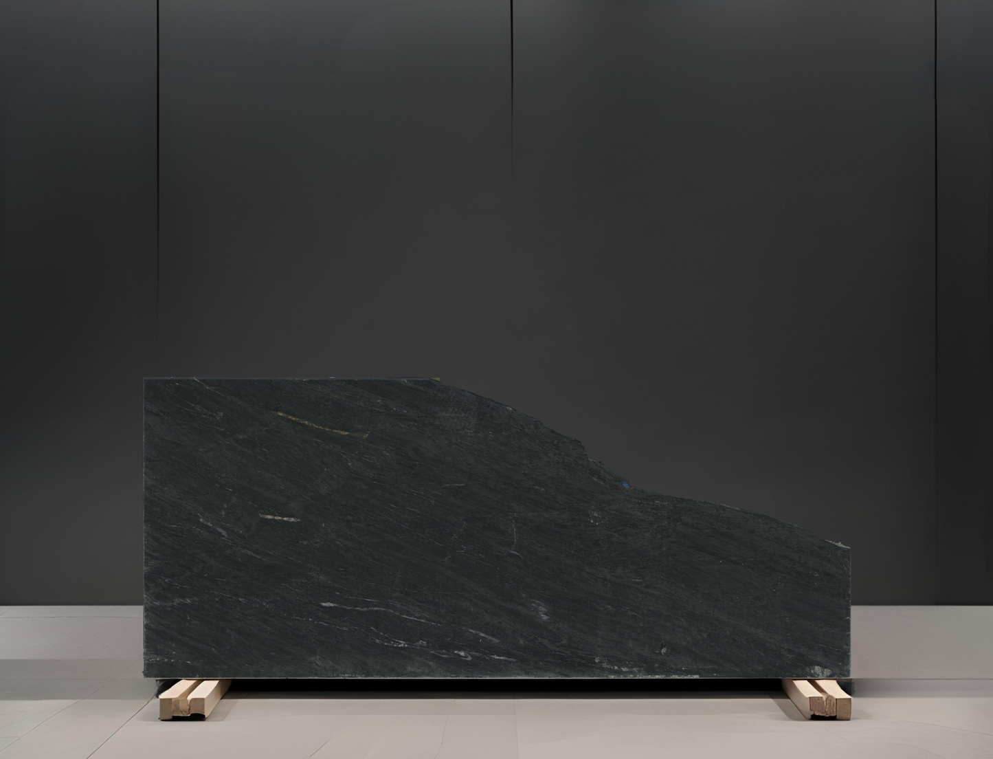 BLACK SOAPSTONE REMNANT -SOAPSTONE/HONED/ 3CM