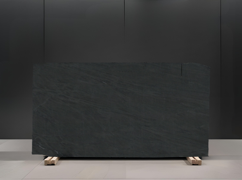 NIAGARA BLACK REMNANT - SOAPSTONE/ HONED/ 3CM