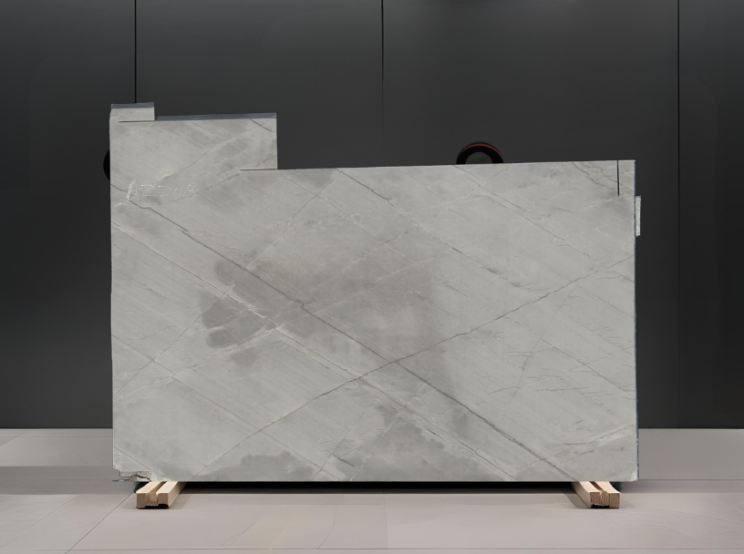 AZZUR REMNANT - QUARTZITE /POLISHED / 3CM