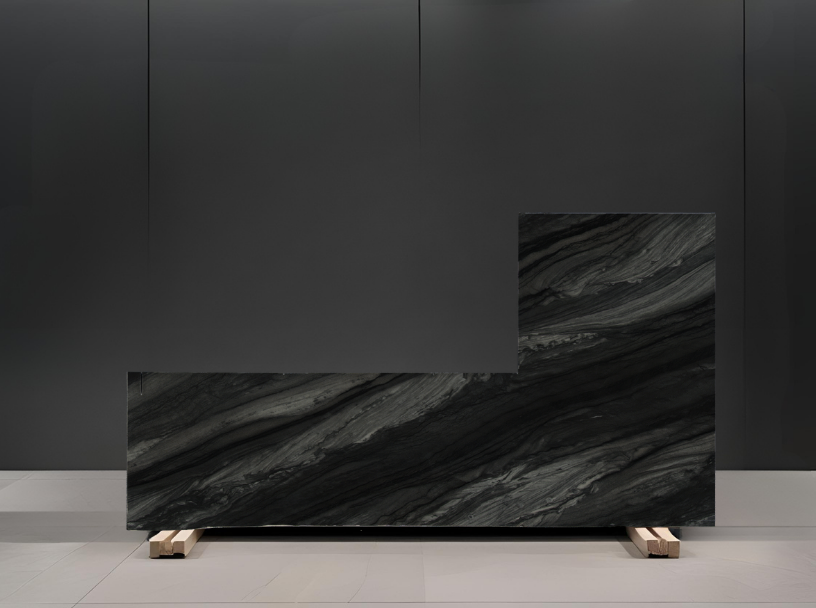 BLACK RAJ REMNANT - QUARTZITE/ LEATHERED/ 3CM