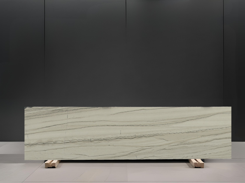 CHANTILLY REMNANT - QUARTZITE / POLISHED/ 3CM