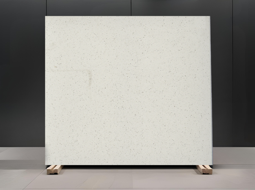 GLACE WHITE REMNANT - QUARTZ/ POLISHED/ 3CM