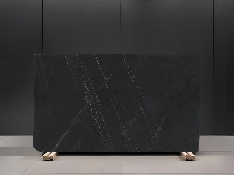 MARQUINA / QUARTZITE - HONED 2CM