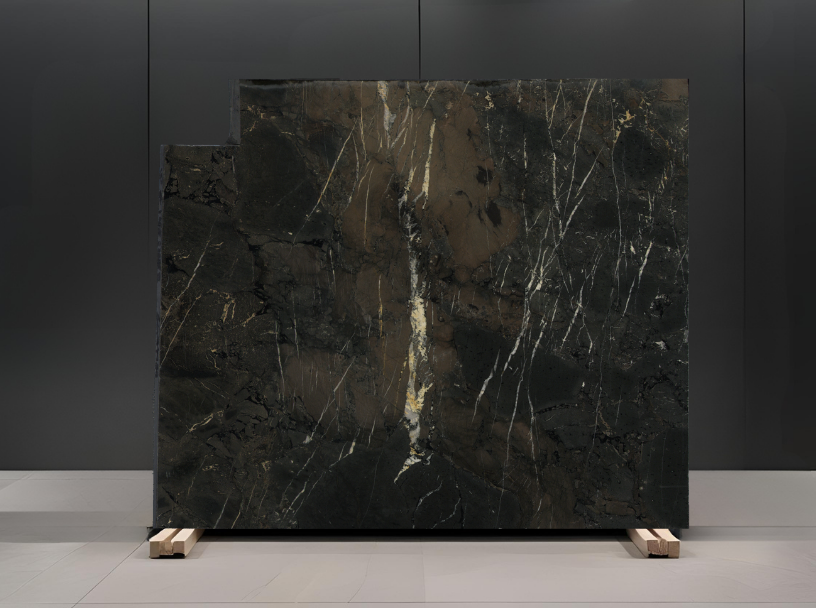 SARATOGA REMNANT - QUARTZITE/ POLISHED/ 3CM