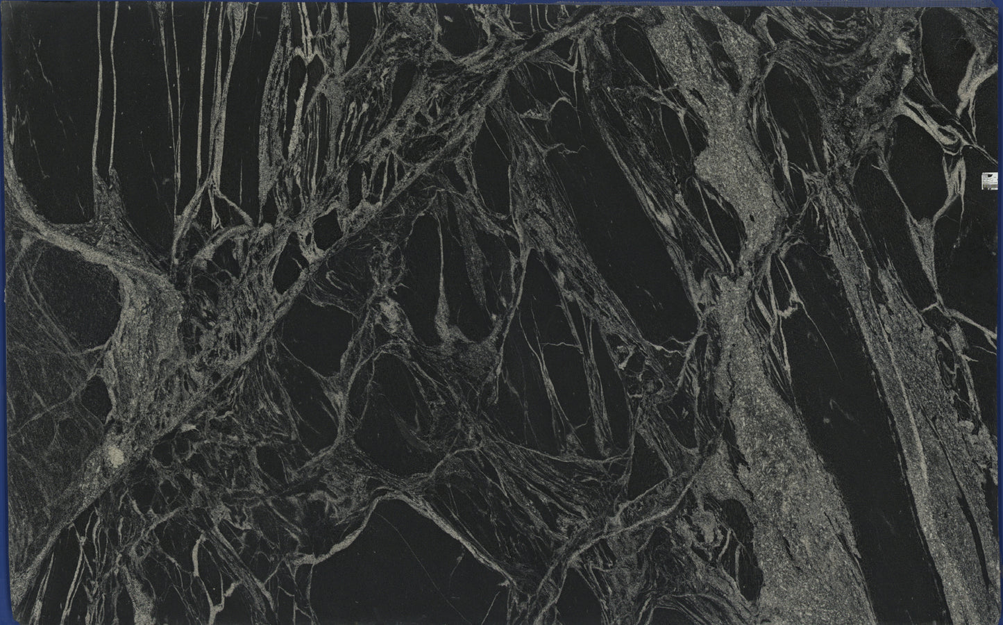 SILVER GREY / GRANITE - HONED 3CM